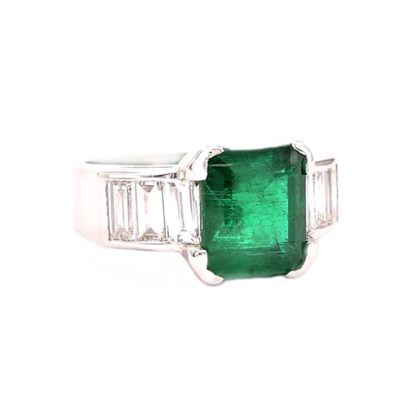 anillo esmeralda baguettes