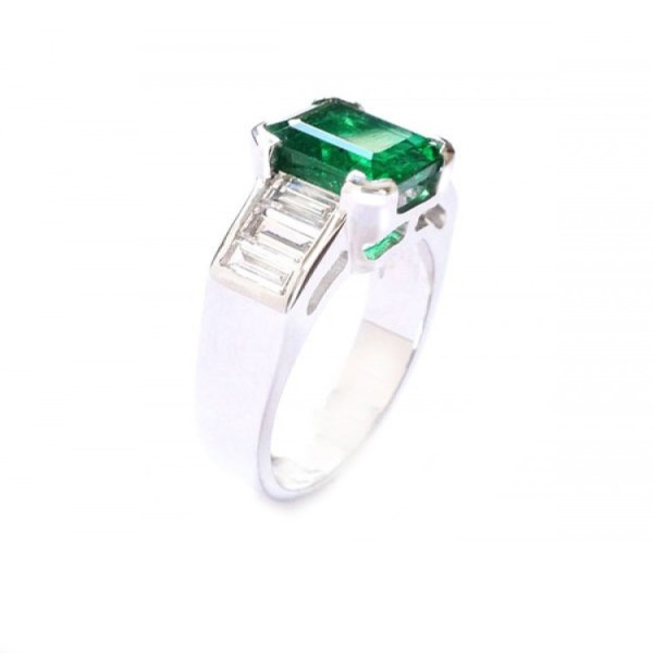 anillo esmeralda baguettes 2