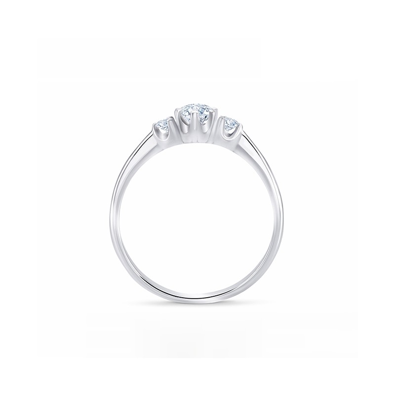 Sortija con tres brillantes realizada en oro blanco SC-250