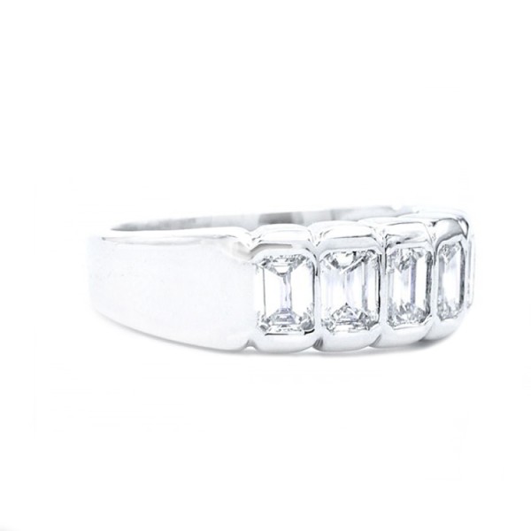 alianza de diamantes talla esmeralda 2