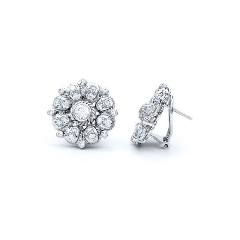 pendientes diamantes flor