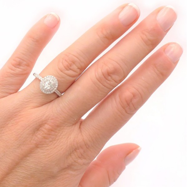 Sortija "Sakura" oro blanco 18k con orla de brillantes-2