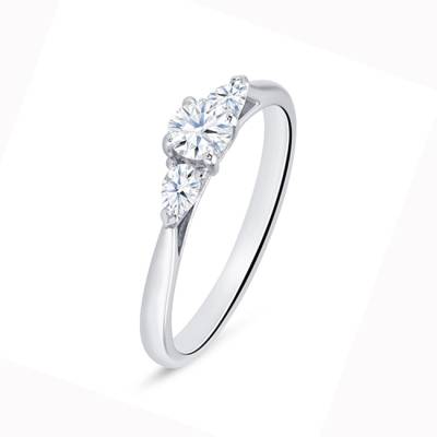 Sortija Tresillo diamantes con dos perillas laterales "Masada" - SR 28