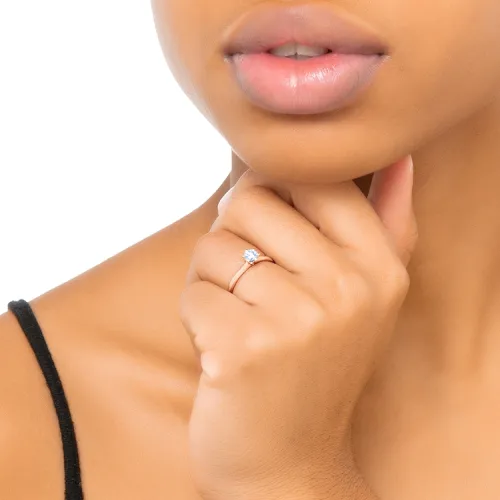 Solitario con Brillante "Rose Florencia" en oro rosa 18k