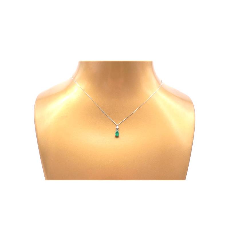colgante oro con esmeralda  diamante