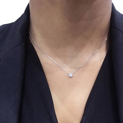 collar-chatón-brillante-model