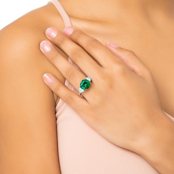 sortija-esmeralda-diamantes-corazón-si 201