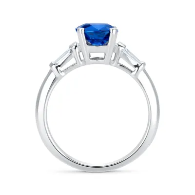 fotografía de Anillo oro blanco de 18K con zafiro azul natural de 2.14 cts  y dos diamantes de 0.08 E/F VS
