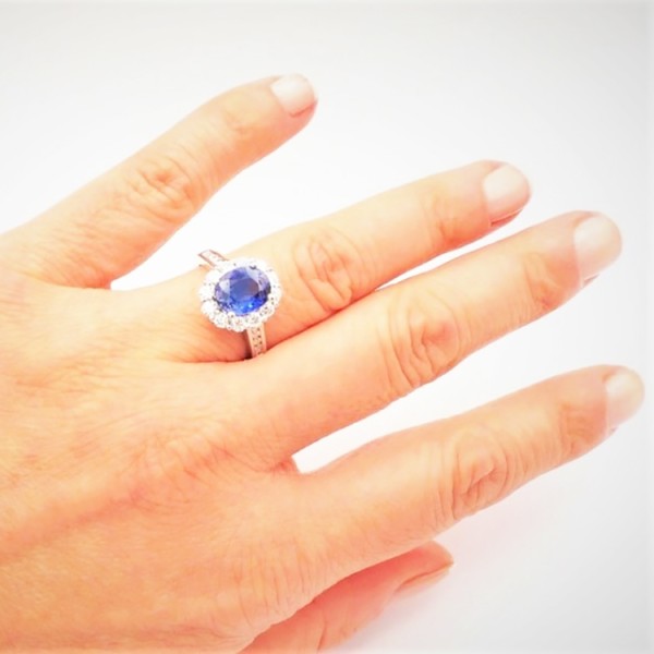 sortija de zafiro ceilan mano