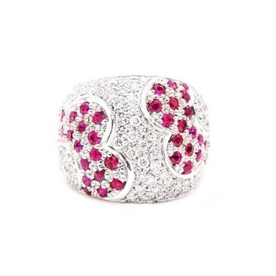 sortija en oro de ley 18K con pave con diamantes y rubíes redondos de color AAA para mujer