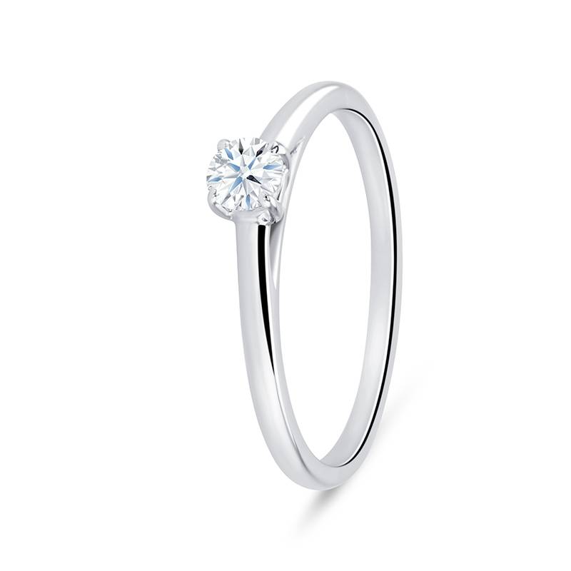 Solitario "Beauty" sencillo, femenino y elegante (