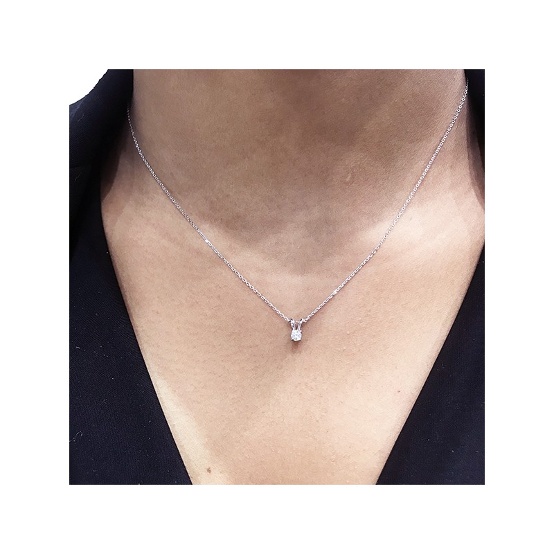 collar-doble-asa-diamante-modelo