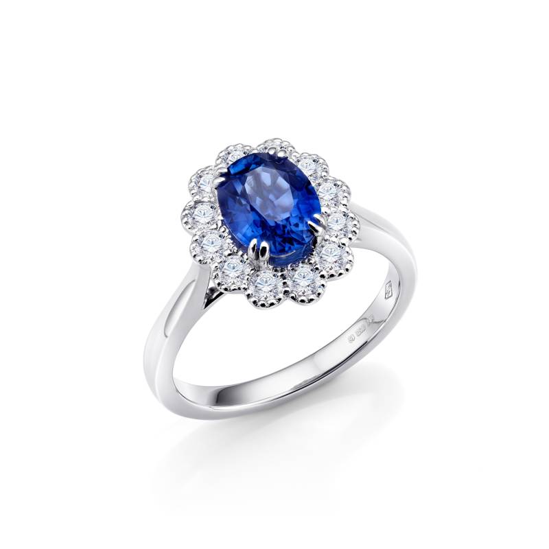 Anillo de zafiro azul y diamantes en oro blanco18K  para mujer en diseño clásico - Jorge Juan Joyeros