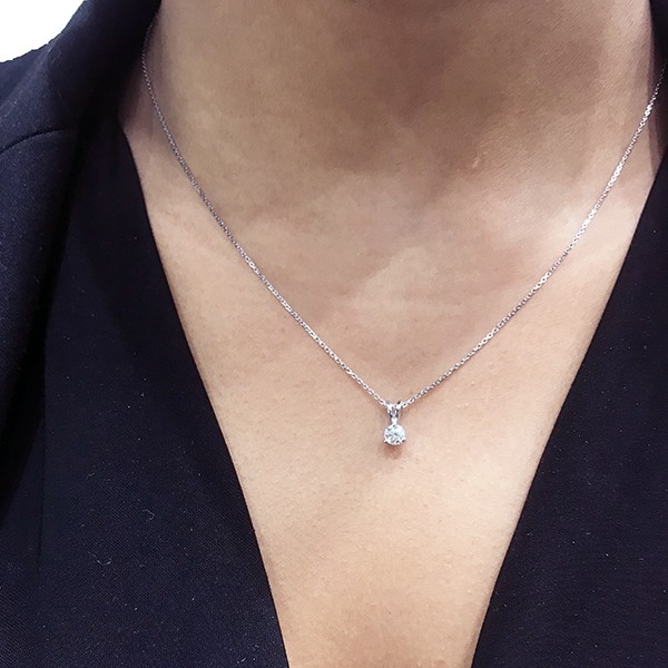 Colgante "SHALOSH " 3 garras Brillante oro blanco CR10 OB  2