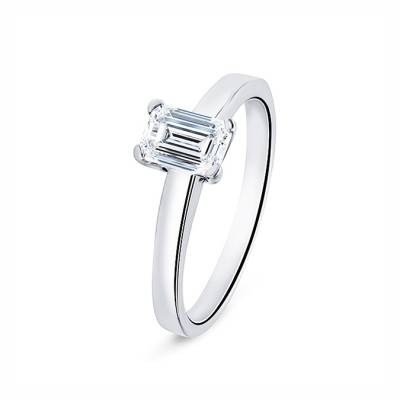 Anillo "Emerald Cut" talla esmeralda de 0.70 cts-2
