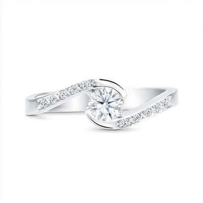 Sortija “Umi B” moderna y Brillantes central 0.25 cts G-VS1