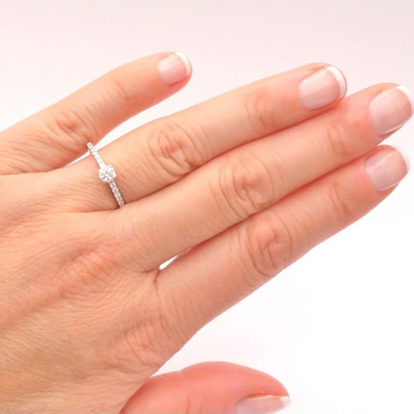 Anillo "Oslo" clásico de promesa con Brillantes - SR 24