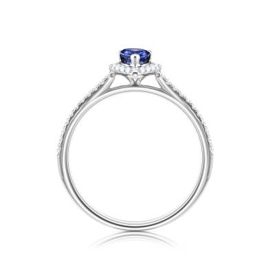 anillo de oro blanco con zafiro de color azul con diamantes - Jorge Juan Joyeros