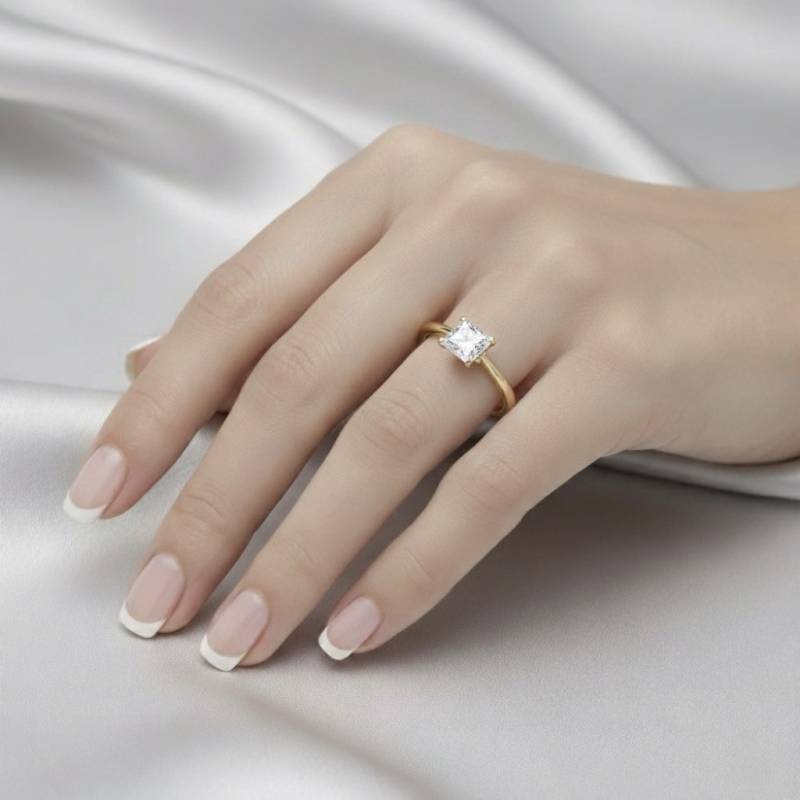 Solitario "Golden Surya" Oro y Diamante