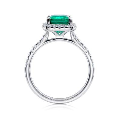 anillo de oro blanco con esmeralda clasica con diamantes