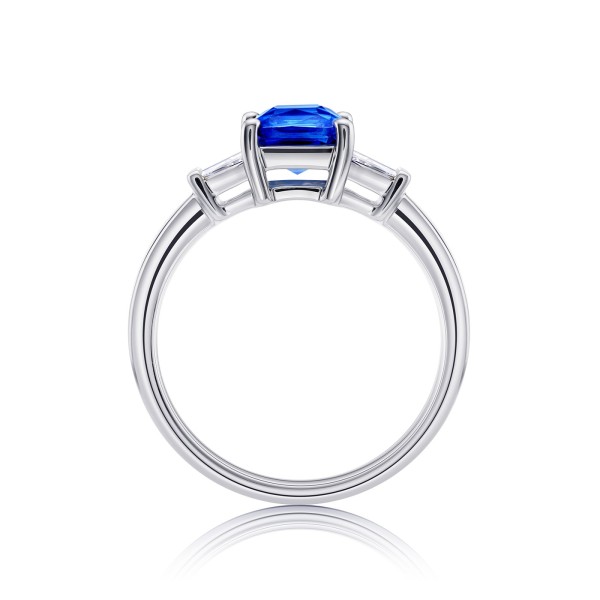 Anillo en oro blanco 18K con zafiro de gran calidad y diamantes - Jorge Juan Joyeros 2