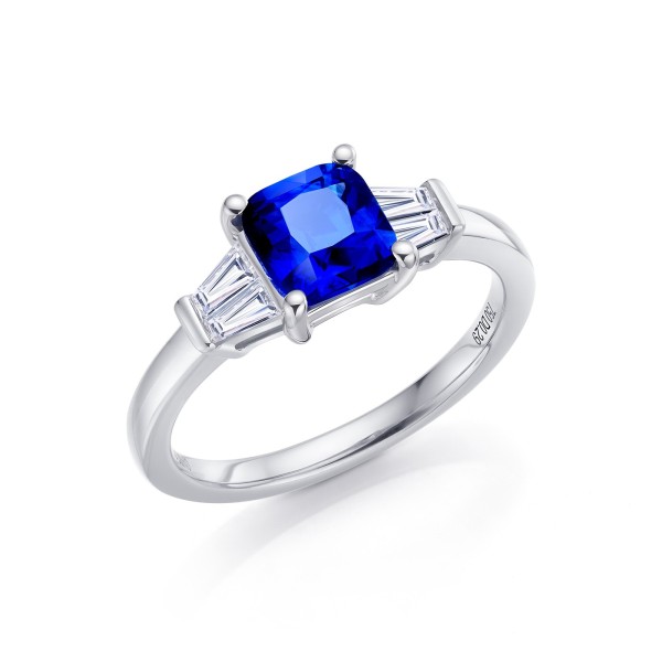 Anillo Royal Blue Cushion con diamantes en oro blanco 18k