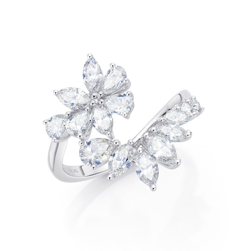 Sortija "Flowers" con Diamantes talla Fantasía en oro blanco