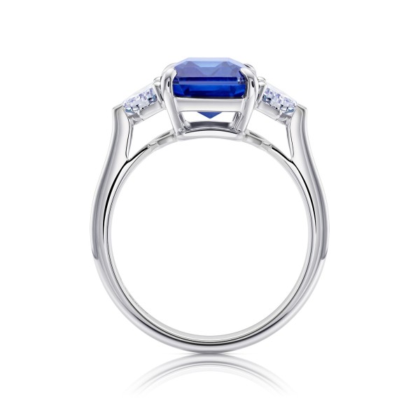 Anillo "Blue Cadillac" Zafiro Royal Blue y Diamantes Cadillac