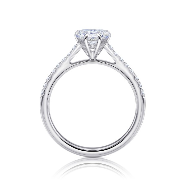 Anillo Oro  Diamante Central corte Corazón 2