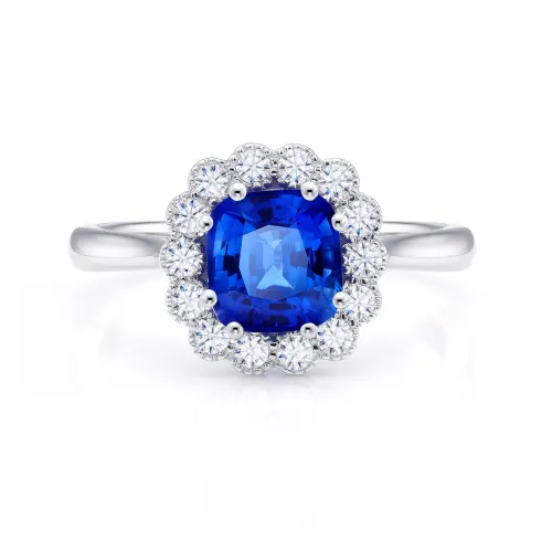 Anillo con zafiro azul en oro blanco y diamantes