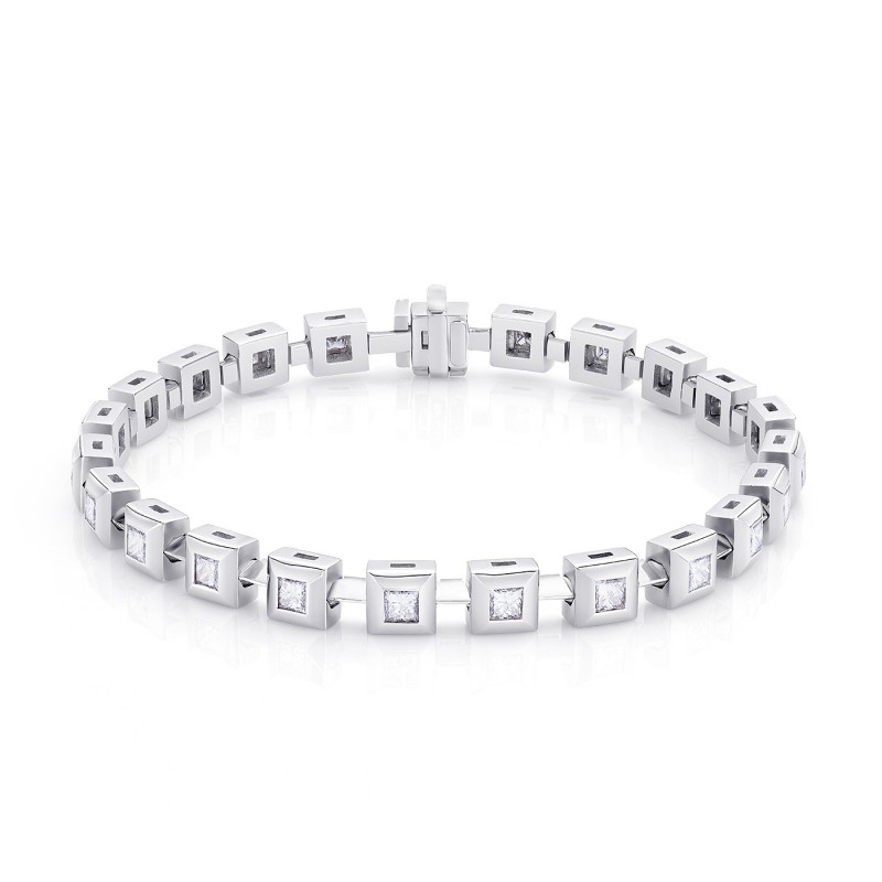 Pulsera de oro blanco con diamantes en talla princesa Princess Cut