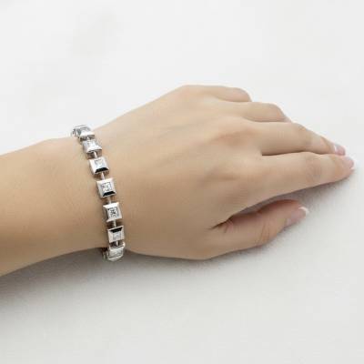 pulsera diamantes princesa mano