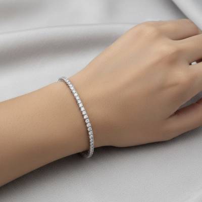 Pulsera Riviere clásica de oro blanco con diamantes talla brillante