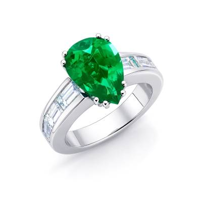 anillo esmeralda pera de Jorge Juan