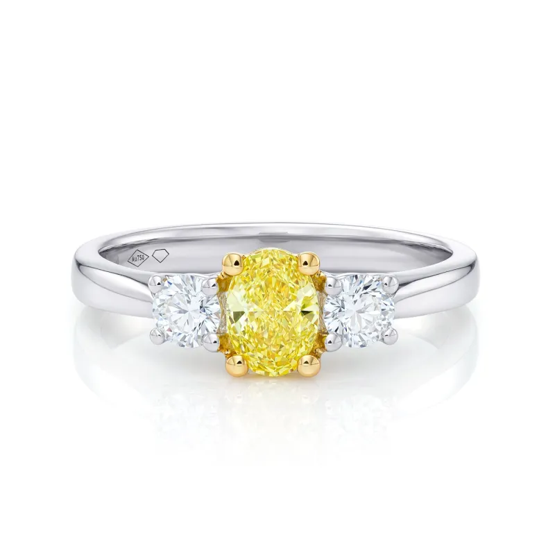 Anillo Tresillo en oro 18K con Diamante Amarillo desde 0.45 cts  Modelo Fancy Yellow