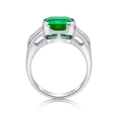 anillo baguettes y esmeralda