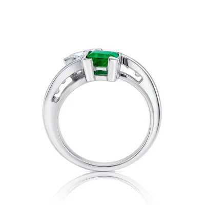 anillo esmeralda y diamantes