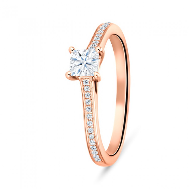 Anillo "Melodía" con precioso diseño con una talla princesa