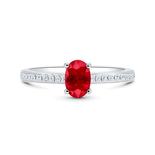 Sortija "Red Chandra" Rubí Oval Oro y Diamantes